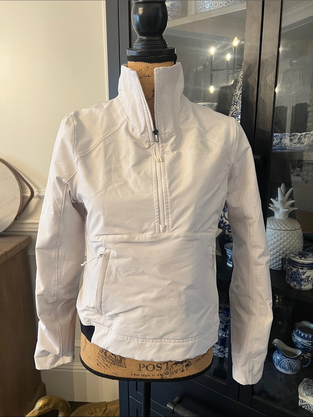 The North Face Women's White Half-Zip Utility Anorak